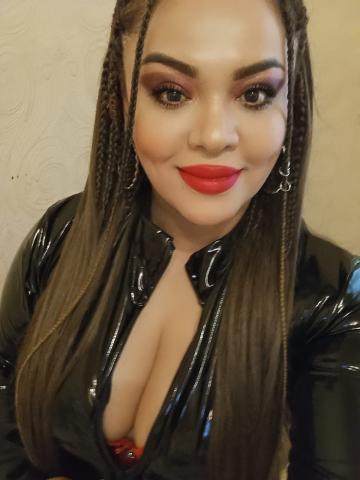 Кайли Горячая Медсестра фото 17