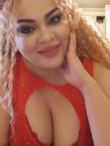 Кайли Горячая Медсестра фото 20