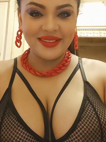 Кайли Горячая Медсестра фото 25